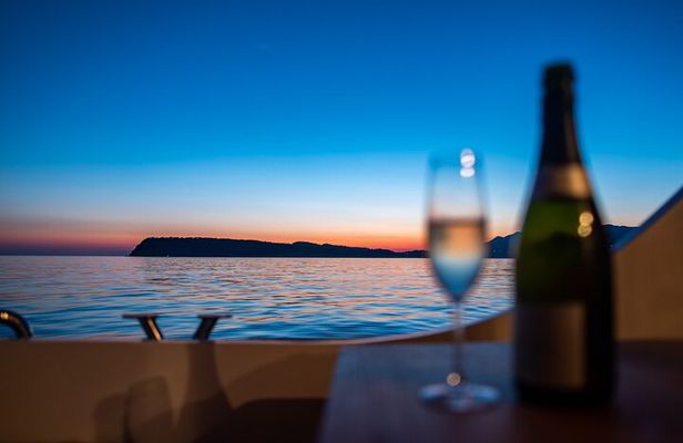Exclusive Dubrovnik Sunset Cruise with Cocktail at the Cave Bar