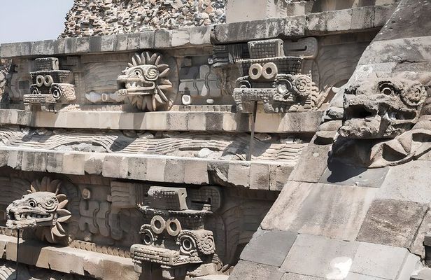 Private Tour from your Hotel to the Pyramids of Teotihuacan