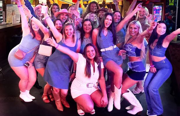 Downtown Austin VIP Bar & Club Crawl