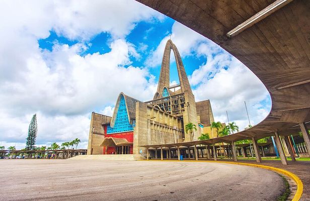 Half-Day Higüey Cultural Safari with Lunch and Drinks