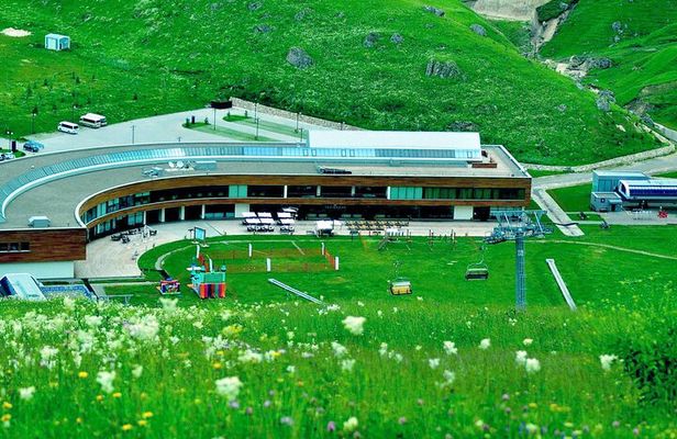 From Baku: Guba, Candy Canes and Shahdag Mountain Resort Tour