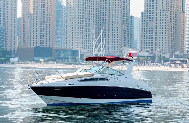 Private 33ft Luxury Boat Cruise In Dubai 8 PAX