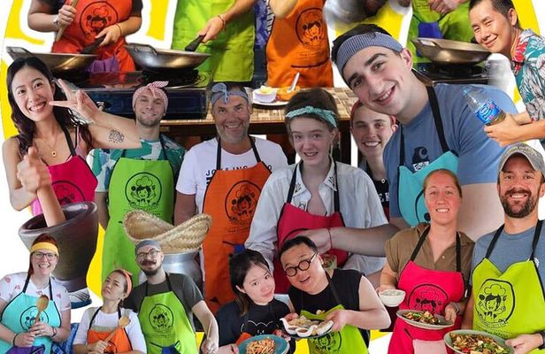 Half Day Evening Cooking Class with Market Tour in Chiang Mai