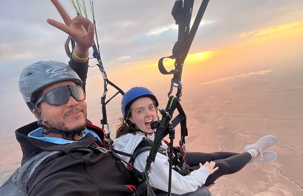 Sunset Paragliding in Agafay – Tandem Flight from Marrakech”