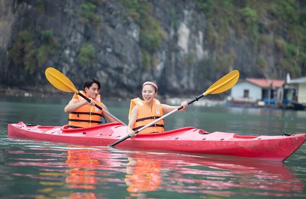 Discover Bai Tu Long Bay: Stunning Cave,Hidden Treasures Day Trip