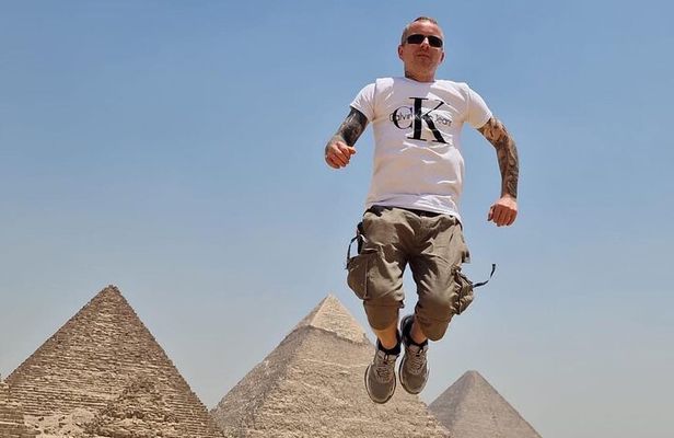 1 Day Private Tour from Hurghada to Cairo