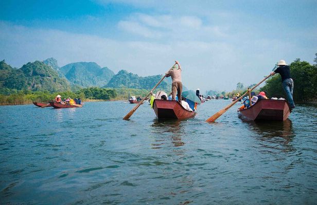 Perfume Pagoda One Day Tour with Boat Ride and Cave