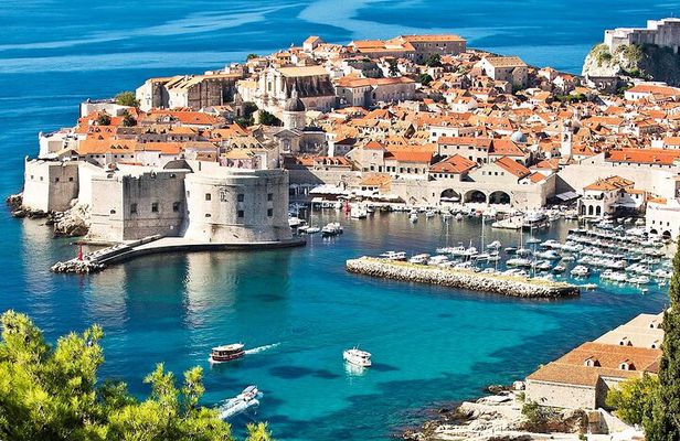 From Split: Dubrovnik Private Tour - Local Food with Wine Tasting