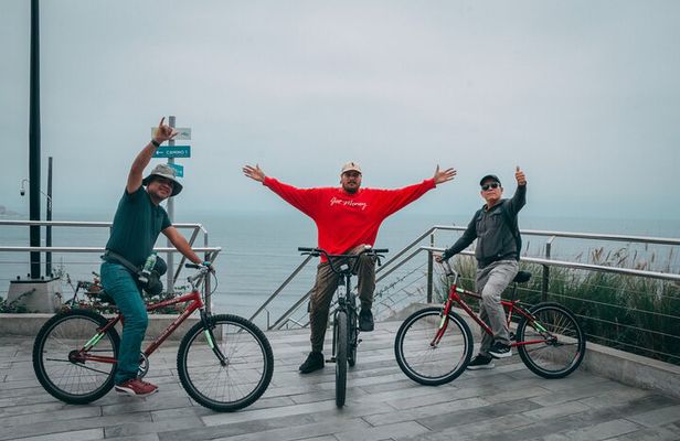 Private Bike Tour of Miraflores Exploring Lima