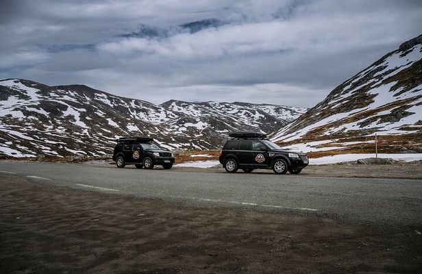 Senja Island: 4x4 Day Tour with Overlanding Senja