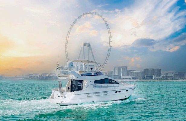 Private 2-Hour 50-Feet Yacht Tour around Dubai