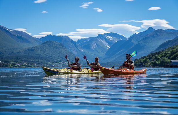 3-Hour Kayak Tour in Åndalsnes