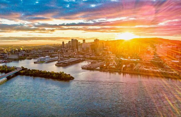 Sunset Boat tour on the St Lawrence River Old Port Montreal(1hrs)