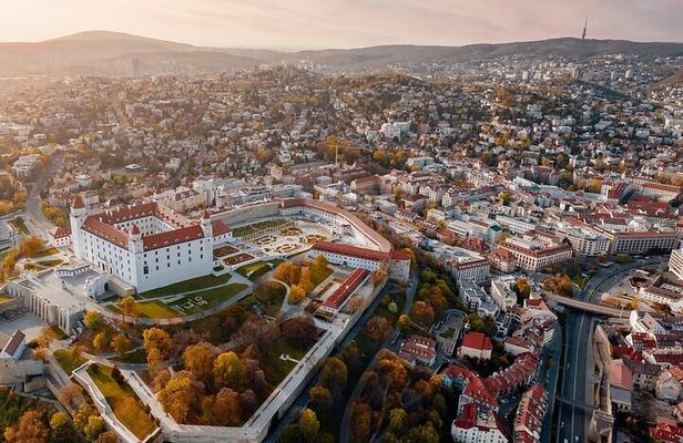 Private day trip from Budapest to Gyor, Bratislava & back