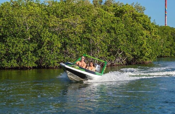 Total Speed Boat Tour and Snorkel Cancun