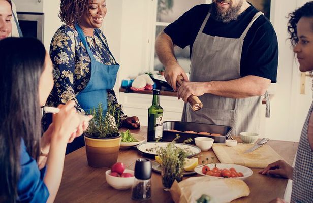 Home Cooking Class in Piedmont: Tajarin Pasta, Zabaglione & wine