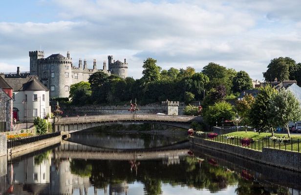 Waterford Crystal and Kilkenny City with Private Chauffeur Tour
