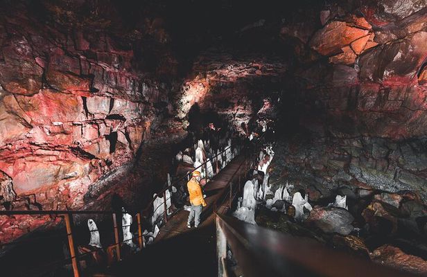 Private Reykjanes Peninsula, Lava Tunnel and Blue Lagoon