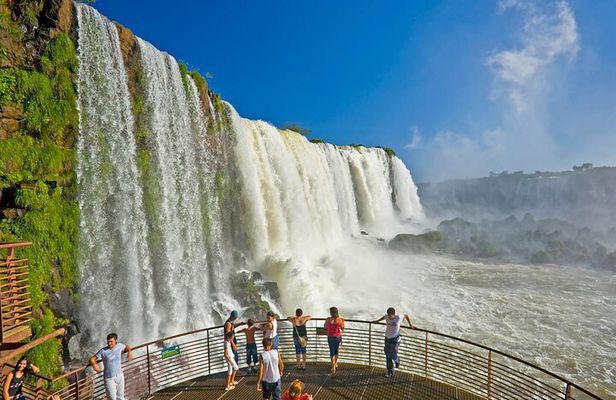Guided Nature Tour in Argentina Cataratas Circuit + Lunch