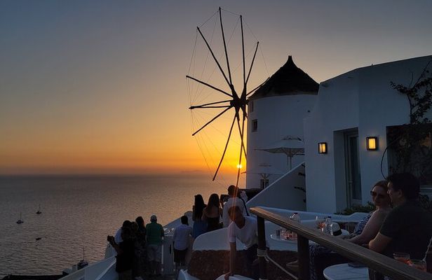 Explore Santorini: 6 hours Private Sightseeing Tour