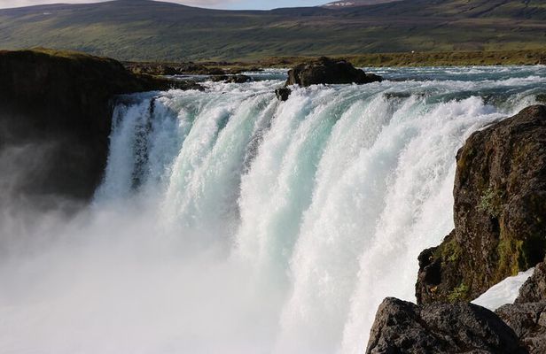 Goðafoss and Akureyri Botanic Garden Shared Shore Excursion