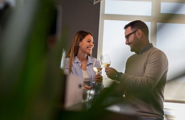 BA: Wine tour with 5 tasting stops in the heart of Palermo