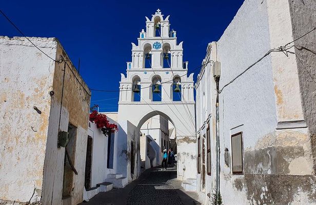 Santorini Essentials Full Day Private Tour