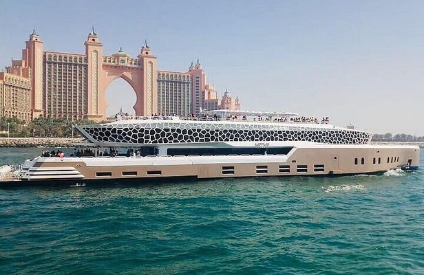 Dubai: Marina Lotus Yatch Dinner Cruise Intl Buffet