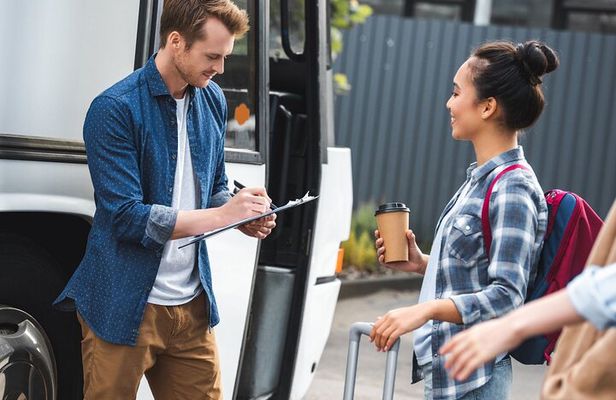 Athens: Meteora Monasteries Tour with Local Guide and Greek Lunch