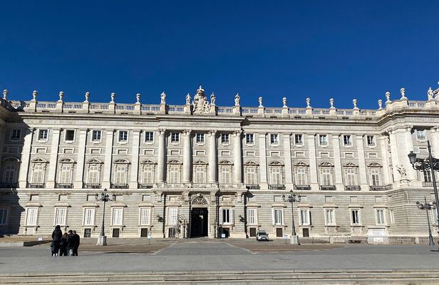 MADRID: Royal Palace and Prado Museum with transportation included