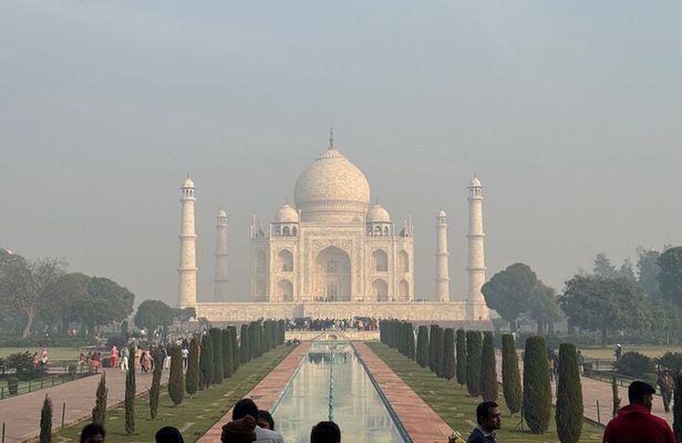 Agra Private Day Tour with Guide and Transportation
