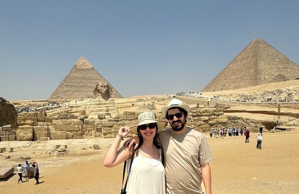 PrivateTour Visiting Giza Pyramids and The Great Sphinx