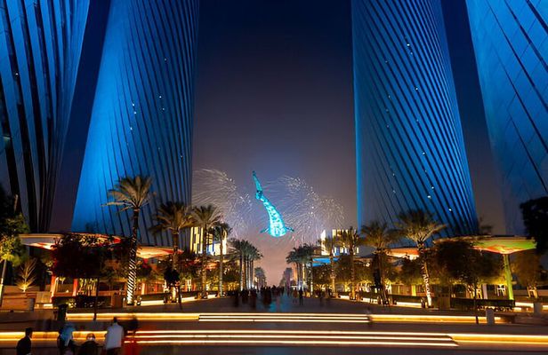 Doha Night City Lights Tour with Arabian Dhow Cruise