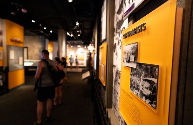 National Archives Skip-the-Line Guided Tour
