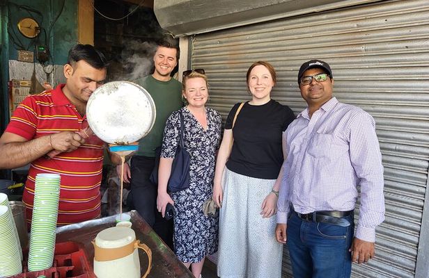 Masala Chai, Food walking tour in Old Delhi and its Spice market
