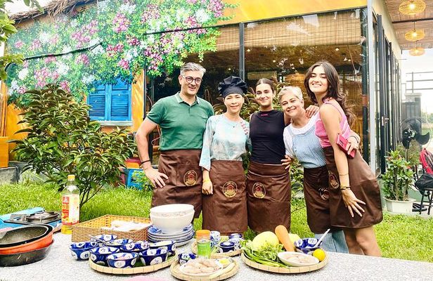 Vy's Kitchen Private Cooking Experience