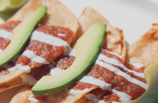 The Immigrant & Historic Businesses of Silver Lake Food Tour