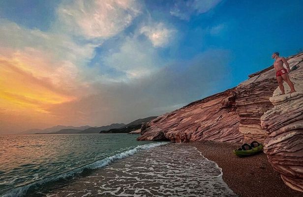 Sunset kayak/Sup tour - Lukova caves and Secret beaches