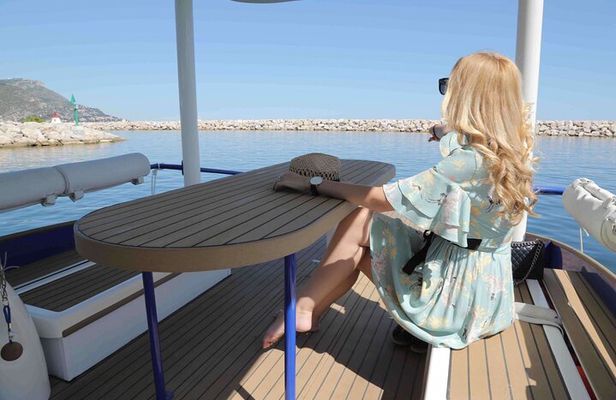 Romantic Private Tour for 2 on your own Solar Powered Boat