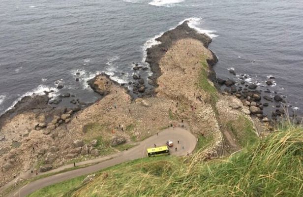Giants Causeway and Belfast 2 Days with Private Chauffeur Tour