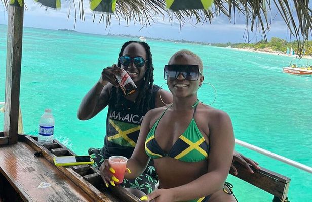 Tiki Boat Cruise Negril with Transportation from Montego Bay