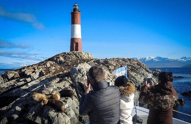 Ushuaia Yacht Sailing in the Beagle Channel and Lighthouse Visit
