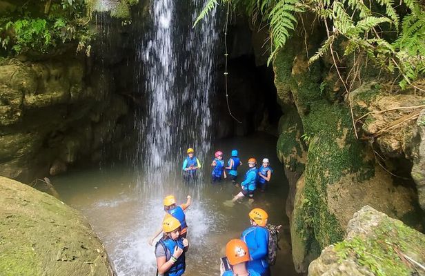 Explore Cuevas Charco Azul, Arenas and Playa de Aguas Cristalinas