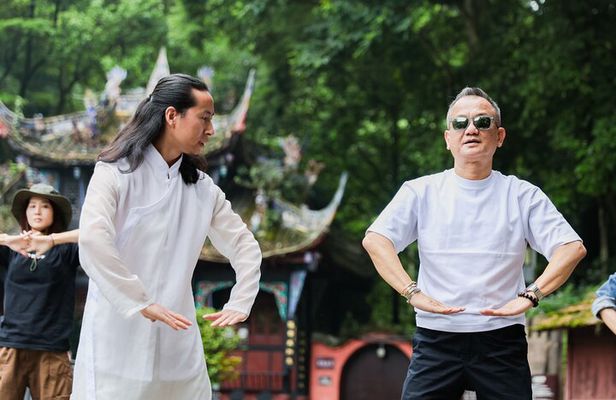 Qing Cheng mountain Taichi class & Tea-tasting experience