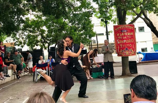 5 Hour Private Driving and Walking Tour of Buenos Aires