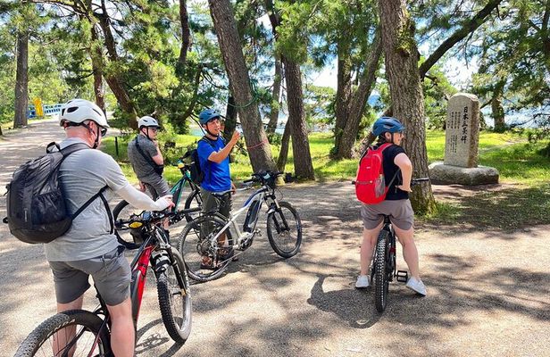 Amanohashidate Sand bar & culture e-bike tour