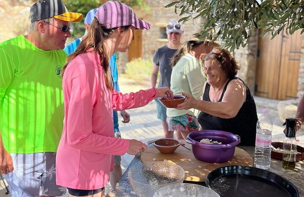 Full Haros Family Cooking Experience