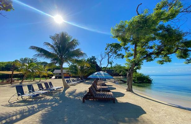 Private Tour in Bradys Cay at Roatan Honduras