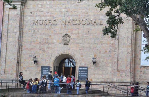Bogota Walking Tour Teusaquillo, a different part of the city