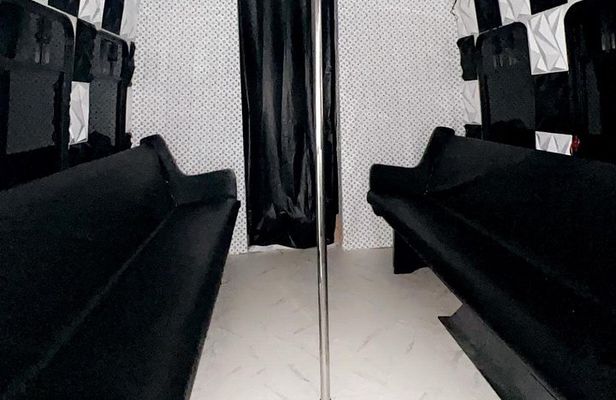 Ride in Luxury to Explore Charlotte’s Hottest Nightlife